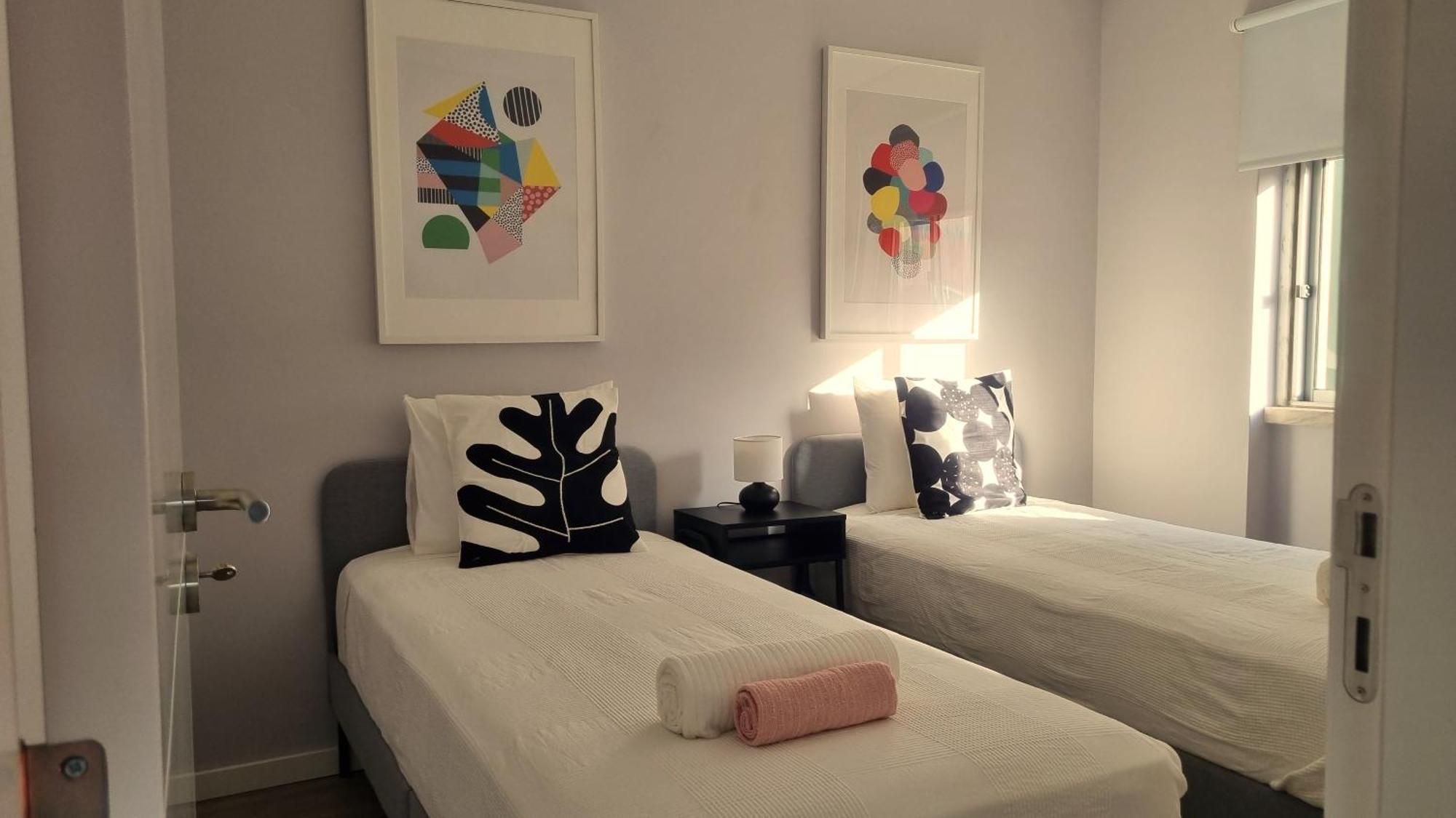 Afonso Galo Guest Apartments IV 알마다 외부 사진